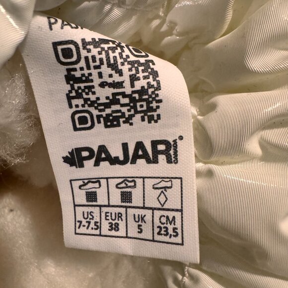 NWOT Pajar Taya High Winter Boots White/Black - Picture 8 of 9